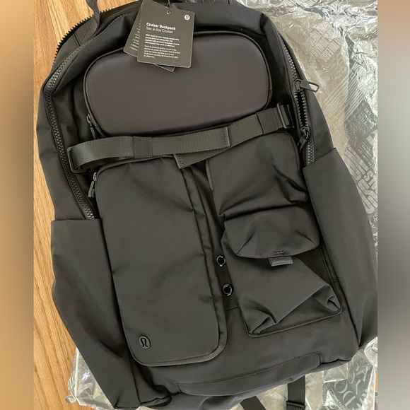 NWT LULULEMON Cruiser Backpack 23L  BLACK TRAVEL perfect brand new w all tags - Picture 8 of 14